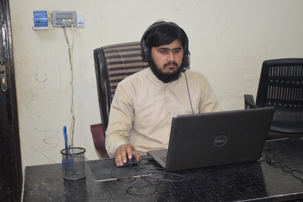Student Qaida Practice - Al Tanzeel Quran Academy Student